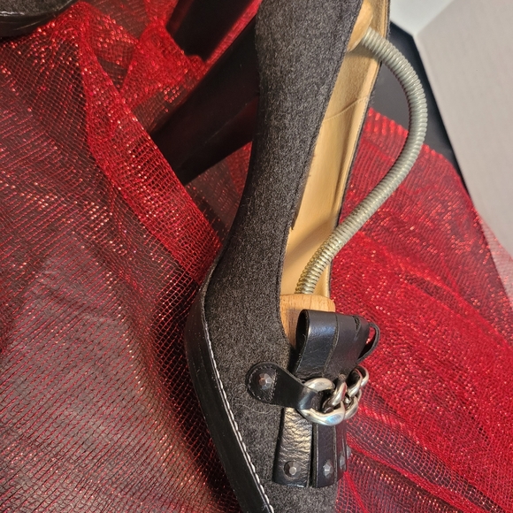 Michael kors fringe chain pumps size 8.5 made in Italy like new - Picture 4 of 11